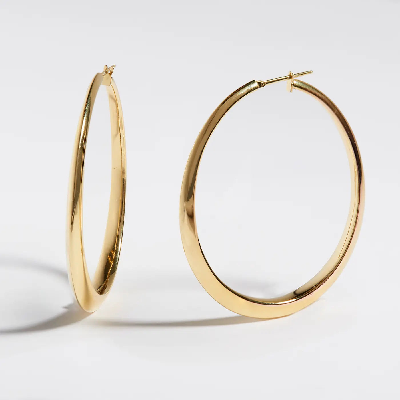 Oval Hoop Earrings | Yellow Gold / 2.25 in (5.7 cm) | Earrings