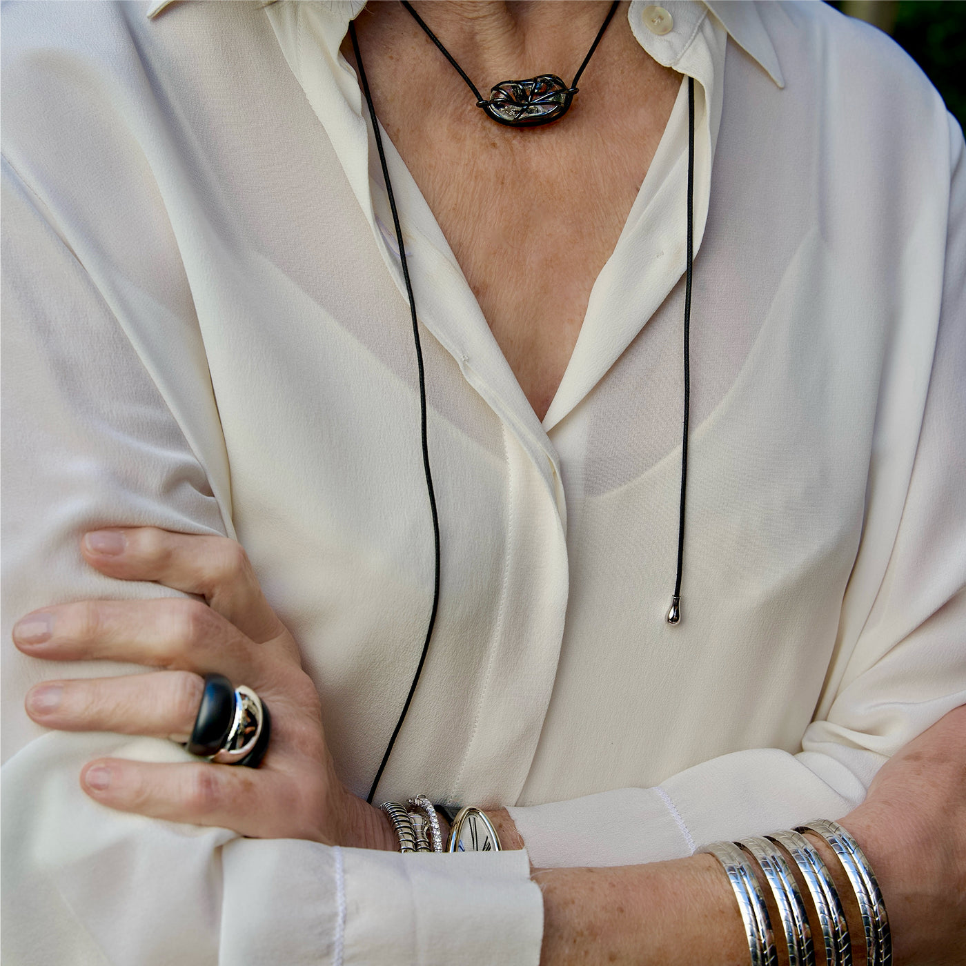 Tendril Leather & Glass Horizontal Pendant with White Gold