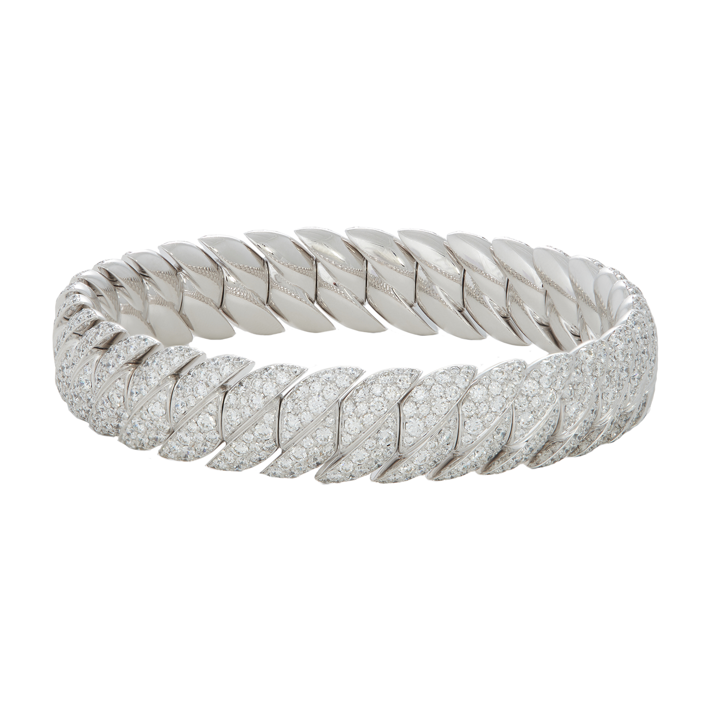 Wave Link Bracelet with Diamonds | White Gold Diamond Pavé / 6.7 in (17 cm) | Bracelets