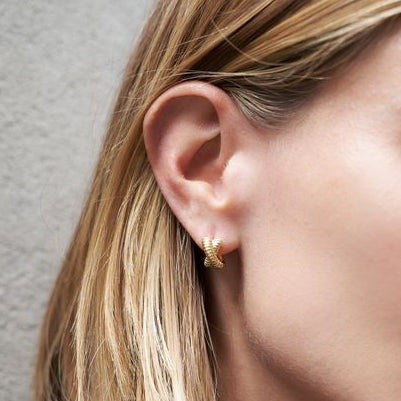 Rolling Huggie Earring