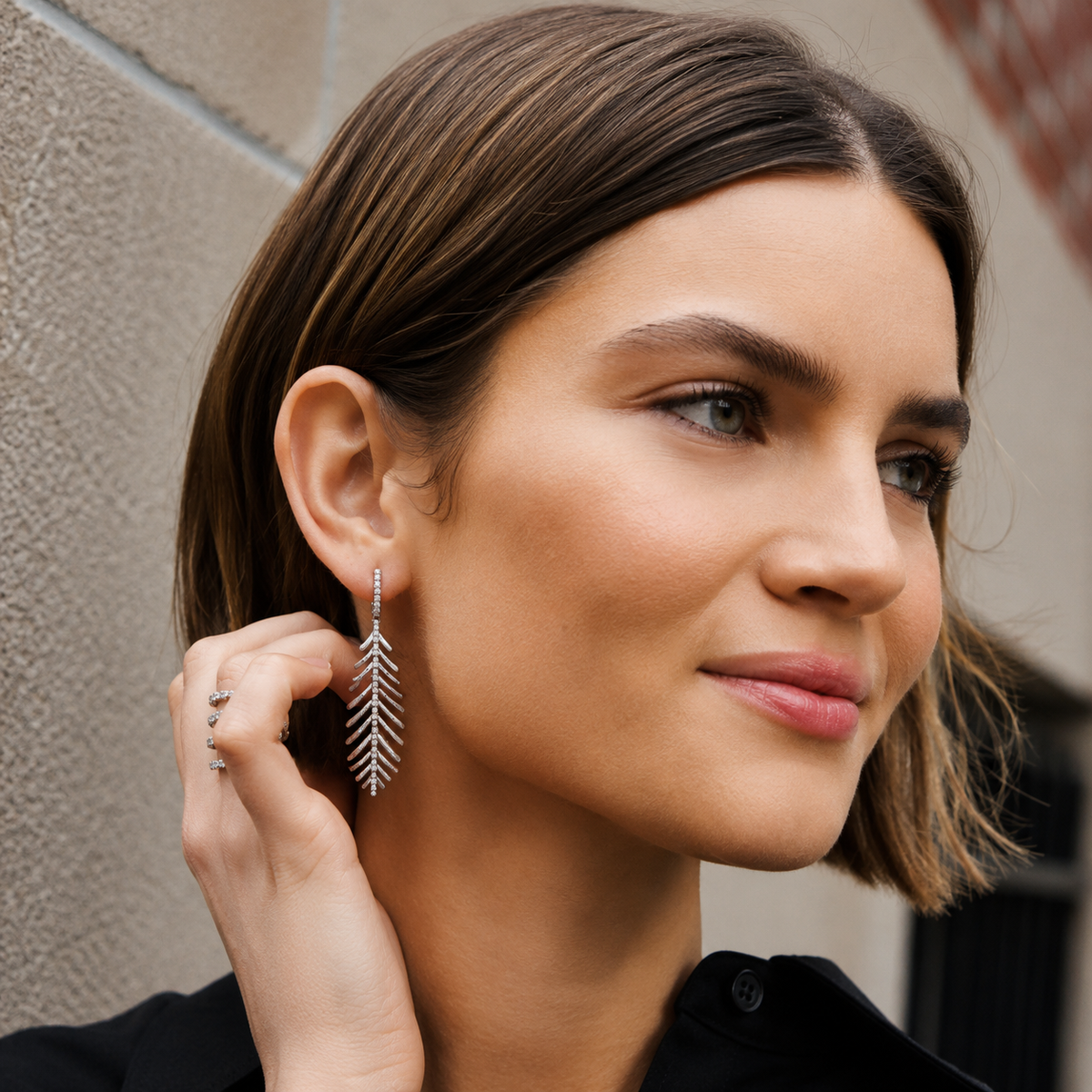 Plume Earrings with Diamond Spine