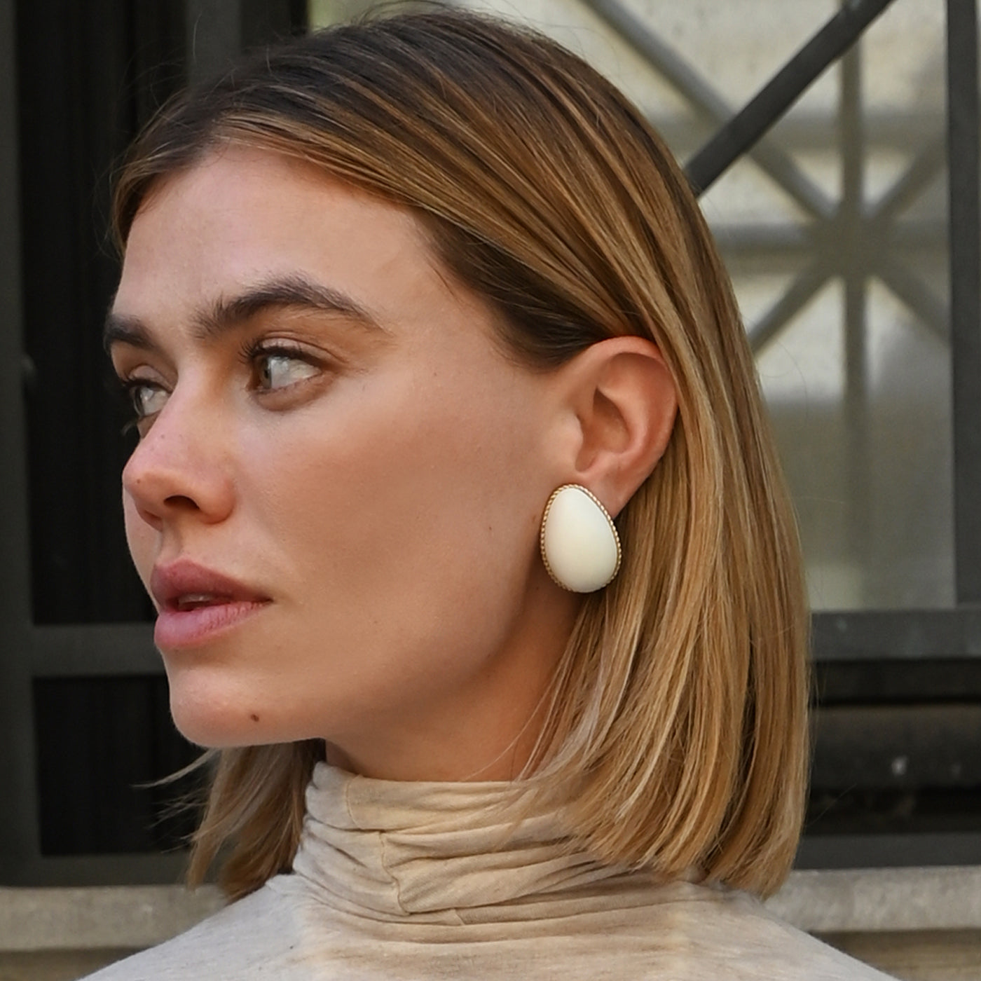 White B-Carbon Anjou Earrings