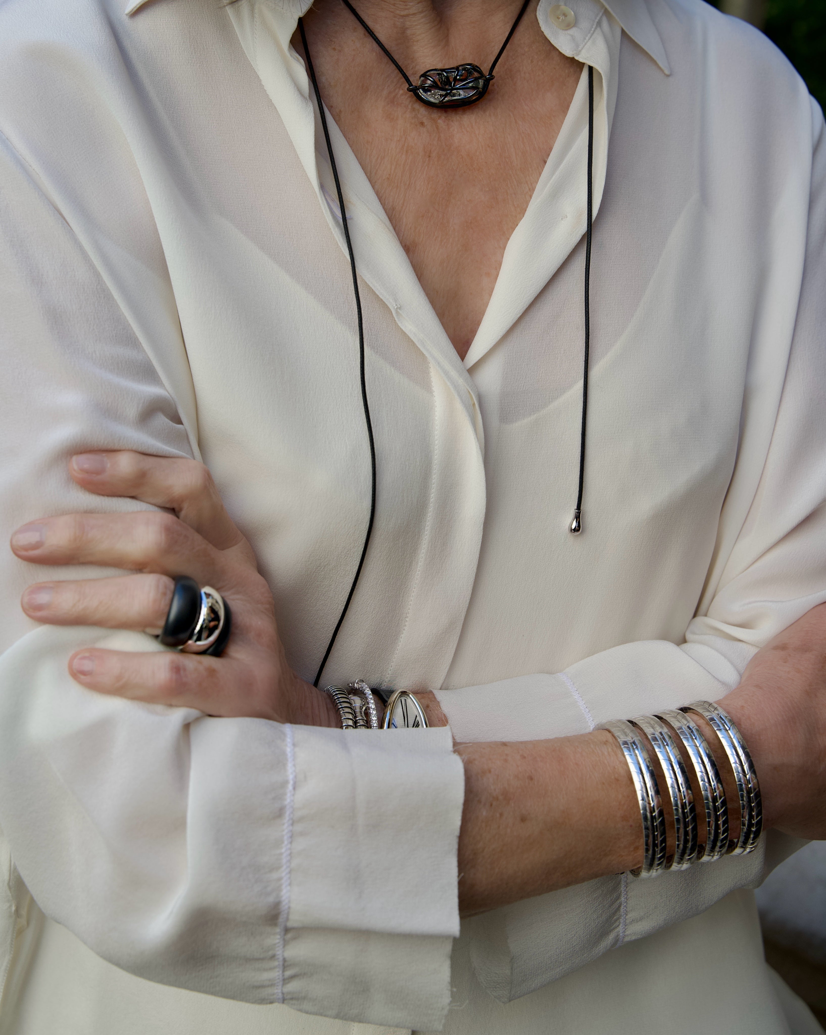 Tendril Leather & Glass Horizontal Pendant with White Gold