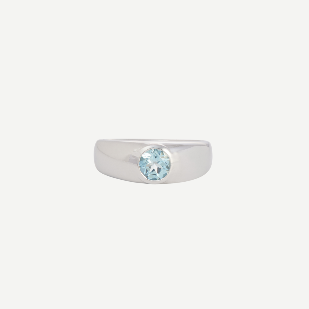 Chevalier Ring with Aquamarine